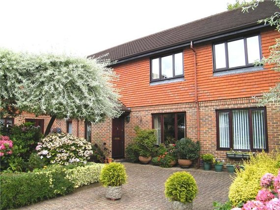 2 bedroom Detached f...